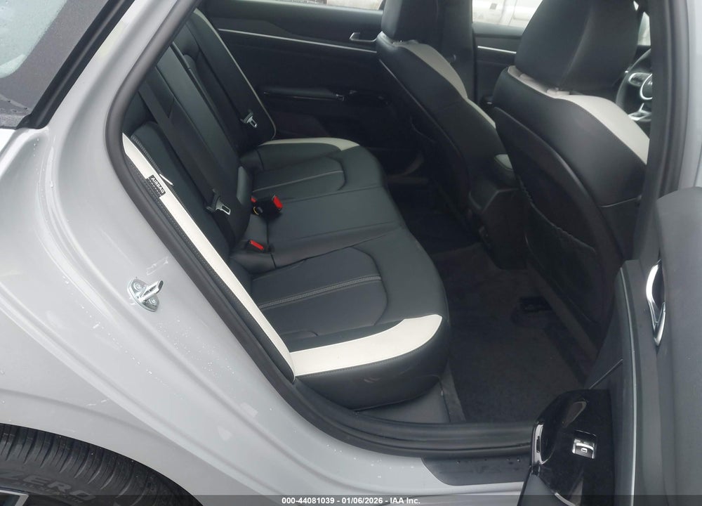 2025 KIA K5 GT-LINE VIN: KNAG64J75S5371142