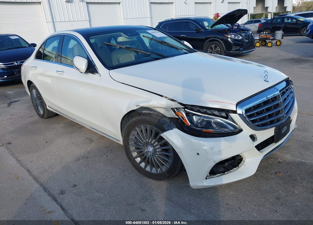 2017 MERCEDES-BENZ C 300 LUXURY 4MATIC VIN: WDDWF4KB1HR240542