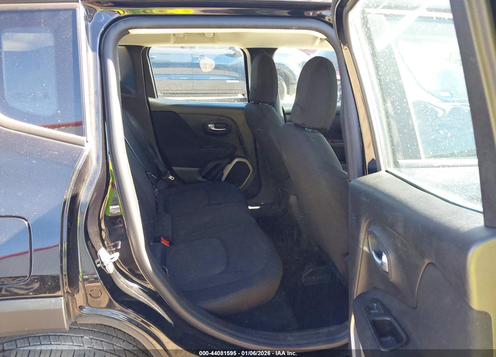 2015 JEEP RENEGADE SPORT VIN: ZACCJAAT8FPB94322