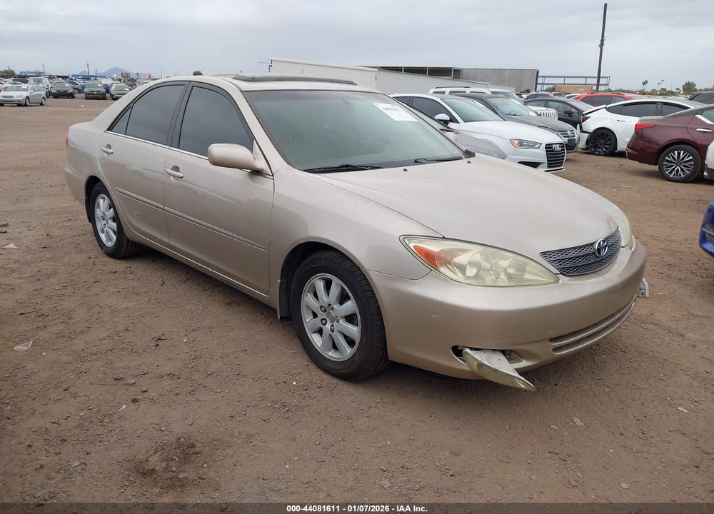 2004 TOYOTA CAMRY XLE VIN: 4T1BE32K04U305812