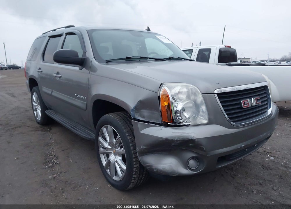 2007 GMC YUKON SLE VIN: 1GKFC13017J277641