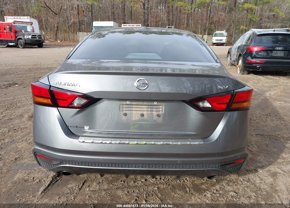 2021 NISSAN ALTIMA SV FWD VIN: 1N4BL4DV8MN384427