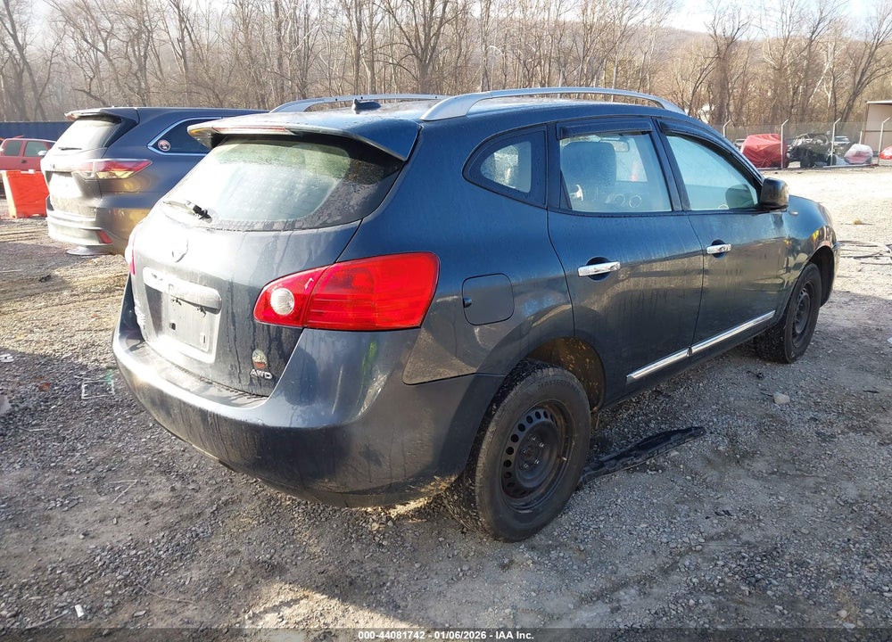 2015 NISSAN ROGUE SELECT S VIN: JN8AS5MV4FW769676