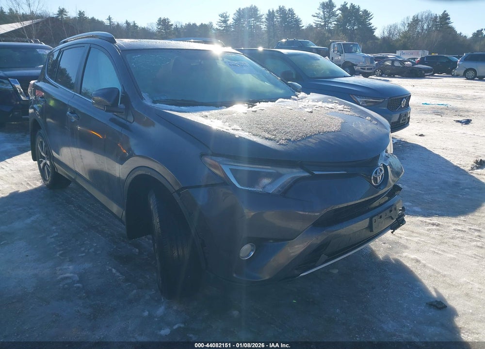 2016 TOYOTA RAV4 XLE VIN: 2T3RFREV5GW410510