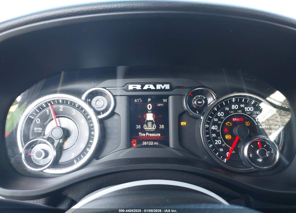 2021 RAM 1500 BIG HORN  4X2 6'4 BOX VIN: 1C6RREBG1MN747238