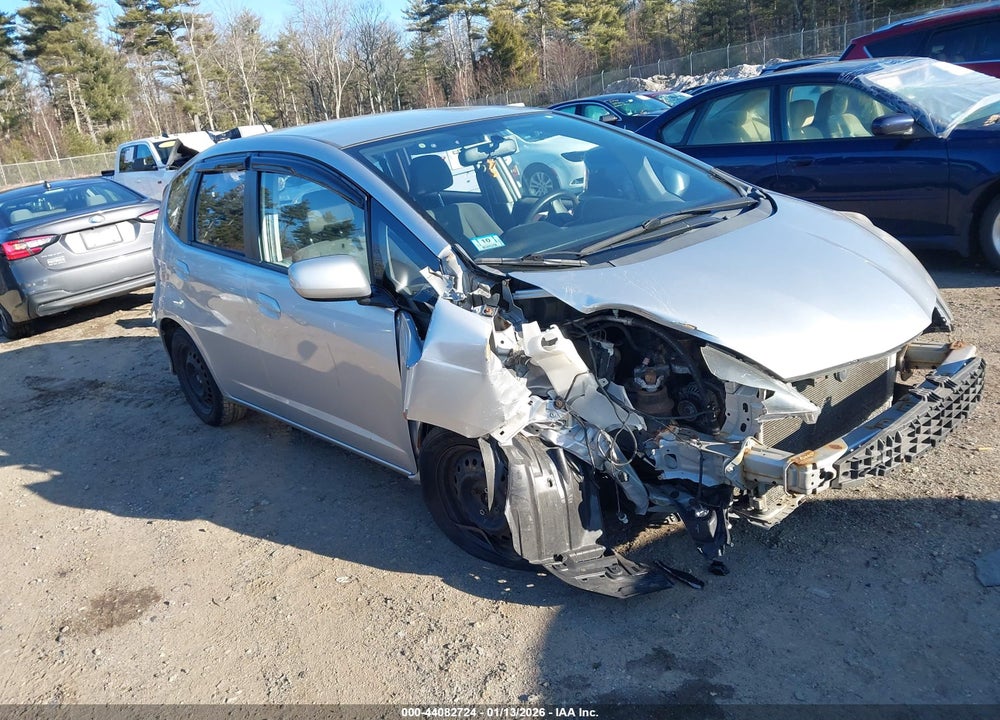 2012 HONDA FIT VIN: JHMGE8H30CS003579