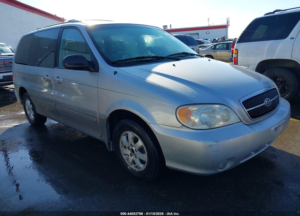 2005 KIA SEDONA EX/LX VIN: KNDUP132056730575