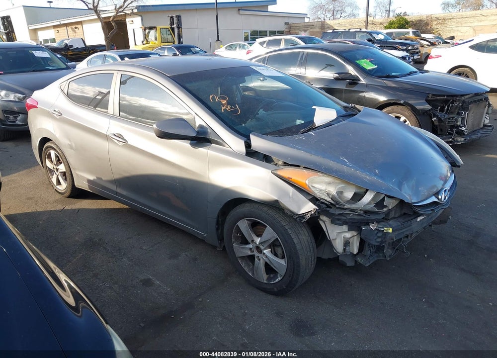 2013 HYUNDAI ELANTRA GLS VIN: 5NPDH4AE5DH359915