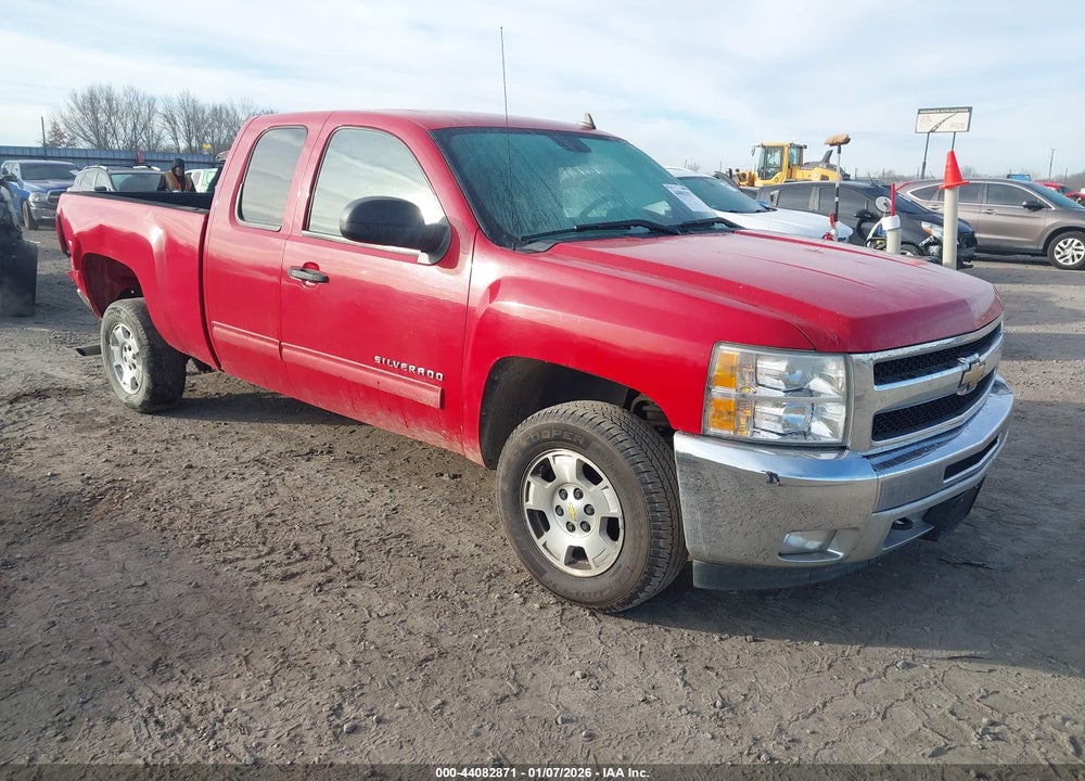 2011 CHEVROLET SILVERADO 1500 LT VIN: 1GCRCSE07BZ429959