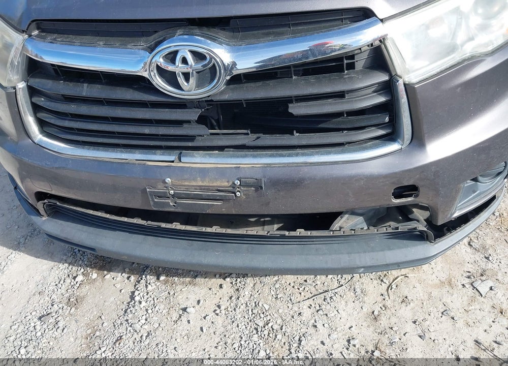 2014 TOYOTA HIGHLANDER LE VIN: 5TDZARFH8ES006655