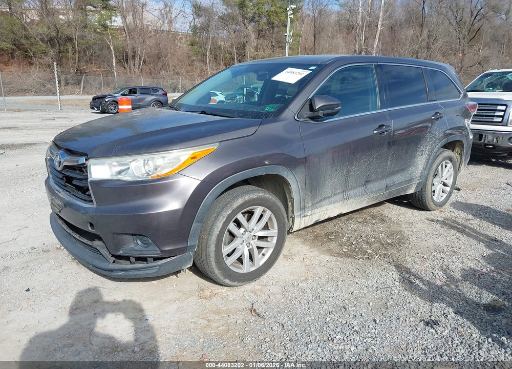 2014 TOYOTA HIGHLANDER LE VIN: 5TDZARFH8ES006655
