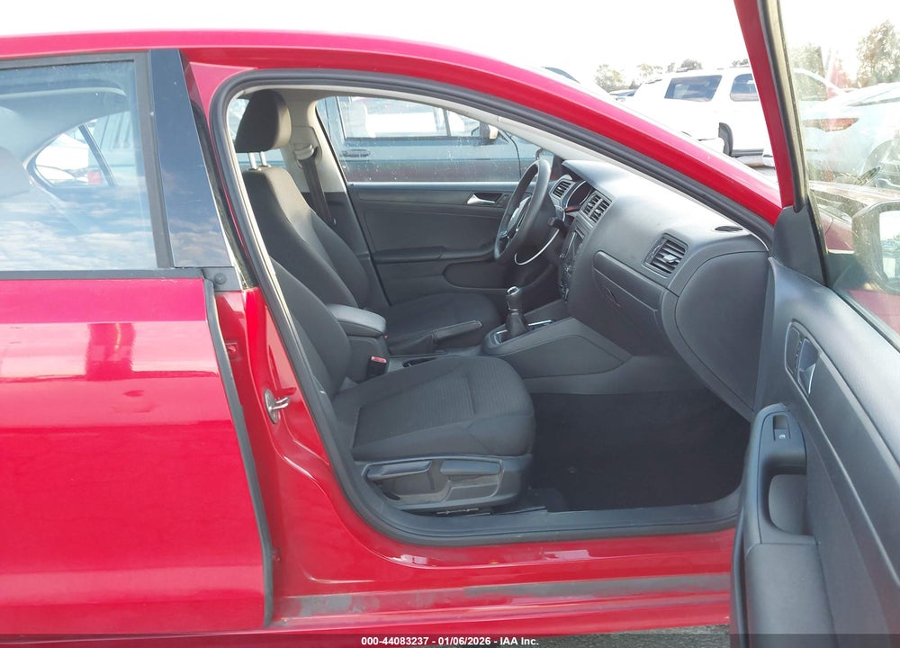 2015 VOLKSWAGEN JETTA 2.0L S VIN: 3VW1K7AJ1FM345118