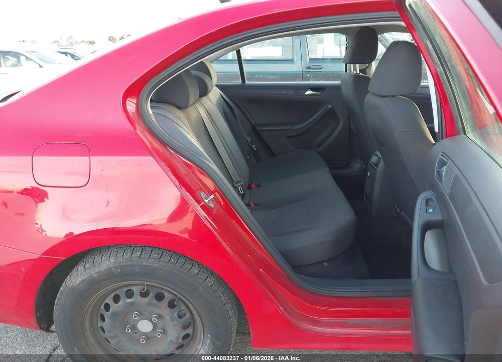 2015 VOLKSWAGEN JETTA 2.0L S VIN: 3VW1K7AJ1FM345118