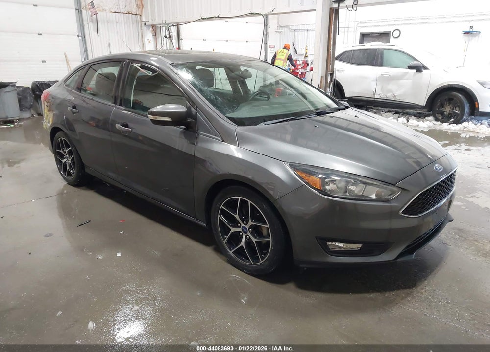 2017 FORD FOCUS SEL VIN: 1FADP3H21HL320366