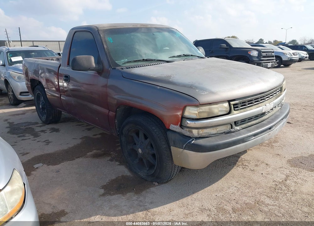 2000 CHEVROLET SILVERADO 1500 VIN: 1GCEC14W1YZ147517