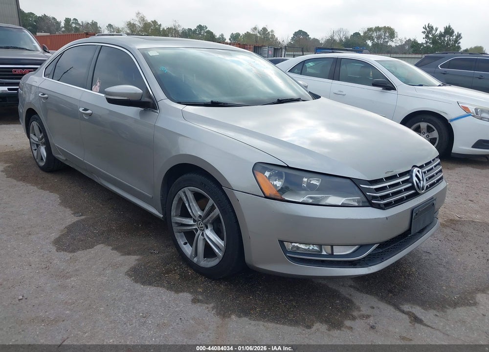 2014 VOLKSWAGEN PASSAT VIN: 1VWCS7A3XEC015097