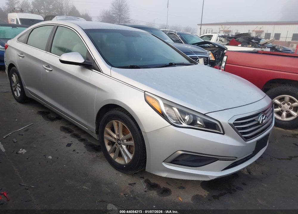 2016 HYUNDAI SONATA SE VIN: 5NPE24AF2GH354755
