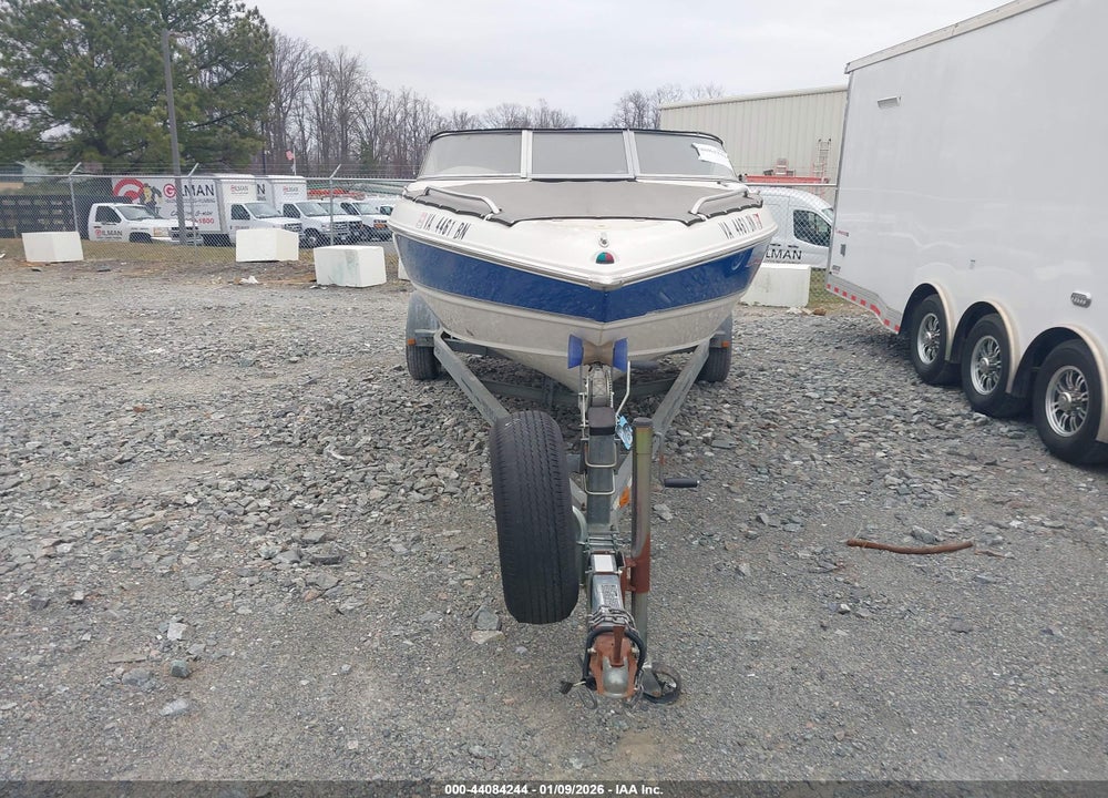 2008 STINGRAY LR W/ TRAILER VIN: 1W7B1222081004194