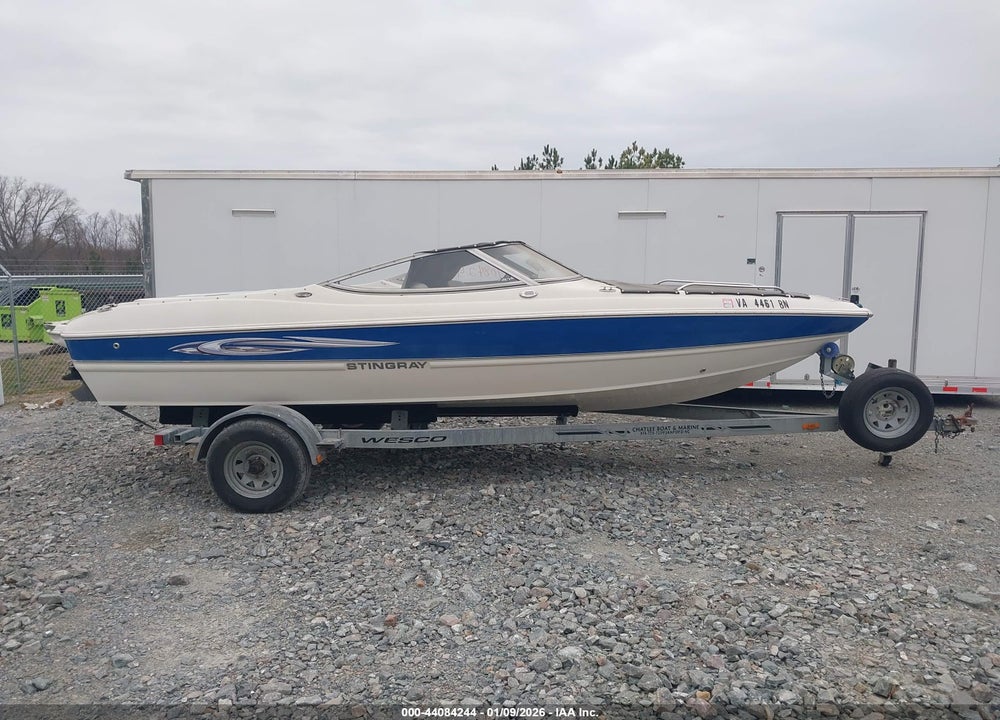 2008 STINGRAY LR W/ TRAILER VIN: 1W7B1222081004194