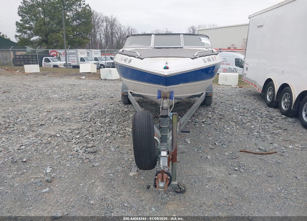 2008 STINGRAY LR W/ TRAILER VIN: 1W7B1222081004194