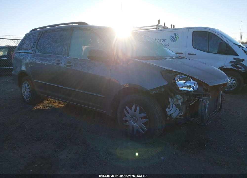 2005 TOYOTA SIENNA CE VIN: 5TDZA23C15S278710