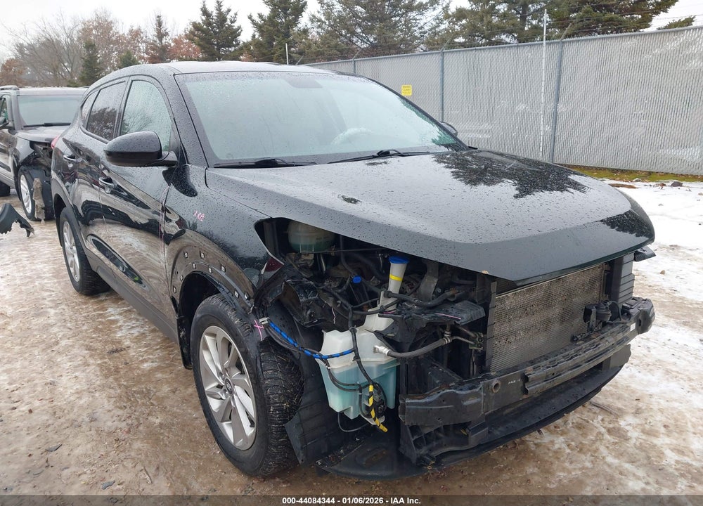 2016 HYUNDAI TUCSON SE VIN: KM8J23A42GU247617