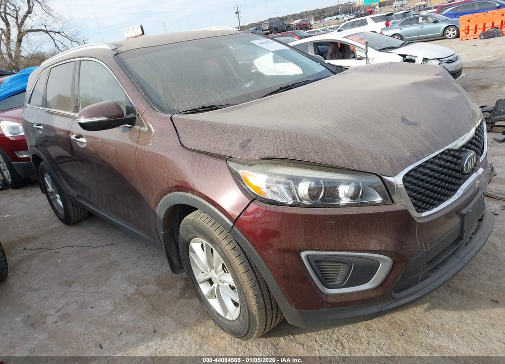 2016 KIA SORENTO 2.4L LX VIN: 5XYPG4A3XGG123884