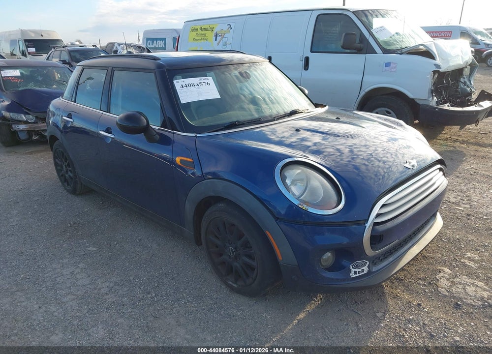2015 MINI HARDTOP COOPER VIN: WMWXS5C55FT837702