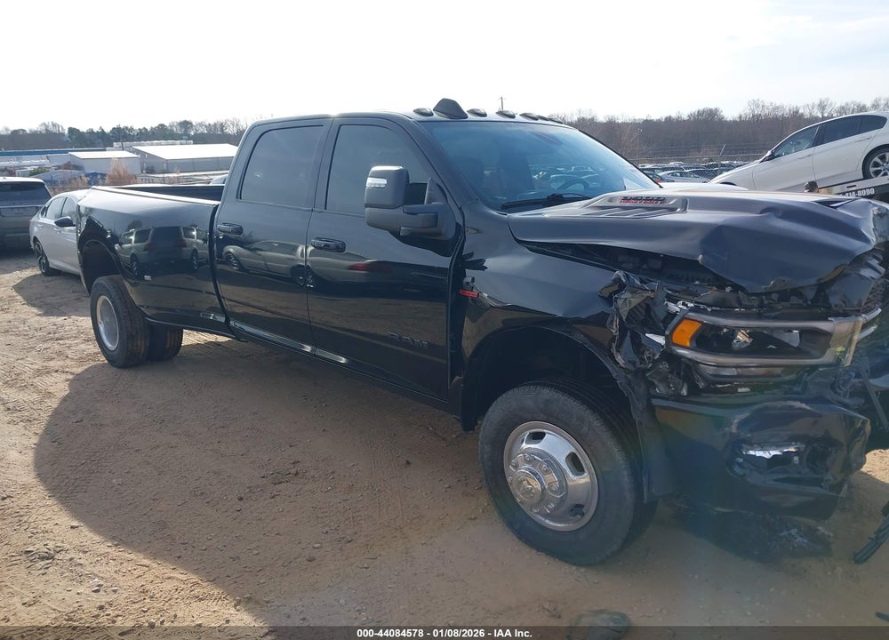 2023 RAM 3500 VIN: 3C63RRJL1PG644037
