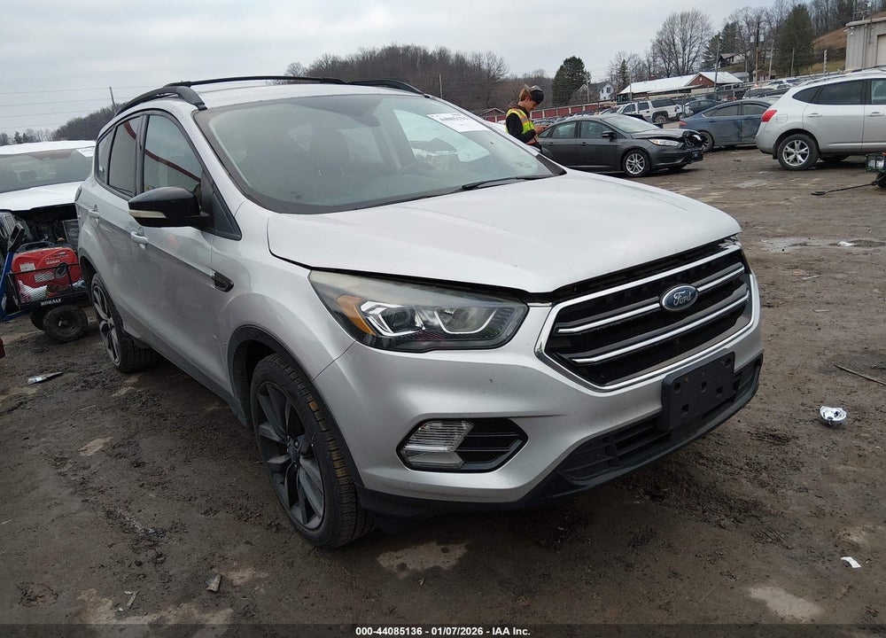 2017 FORD ESCAPE TITANIUM VIN: 1FMCU9J99HUB94305