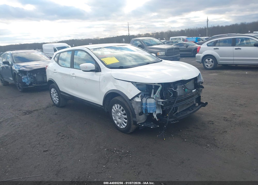 2018 NISSAN ROGUE SPORT S VIN: JN1BJ1CP3JW154532