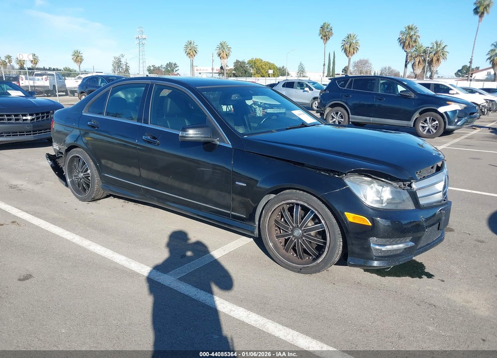 2012 MERCEDES-BENZ C 250 SPORT VIN: WDDGF4HB1CA722852