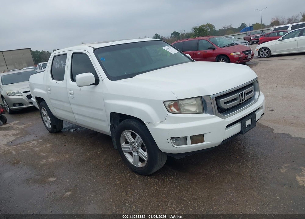 2011 HONDA RIDGELINE RTL VIN: 5FPYK1F56BB011117