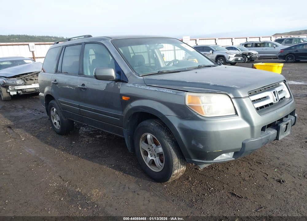 2007 HONDA PILOT EX VIN: 5FNYF18467B023132