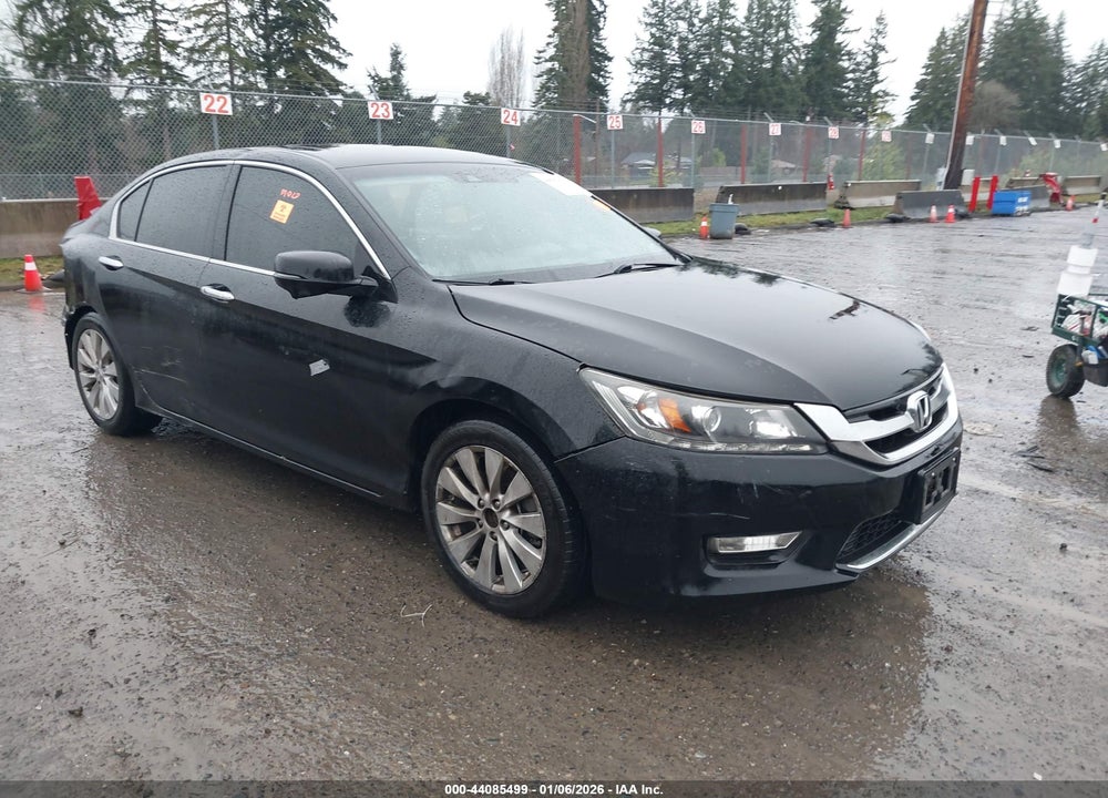 2015 HONDA ACCORD EX-L V-6 VIN: 1HGCR3F85FA019939