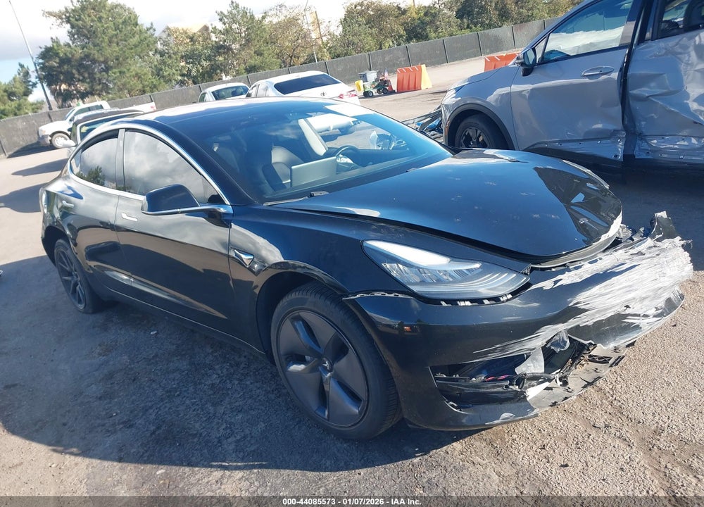 2018 TESLA MODEL 3 LONG RANGE/MID RANGE VIN: 5YJ3E1EA4JF004822