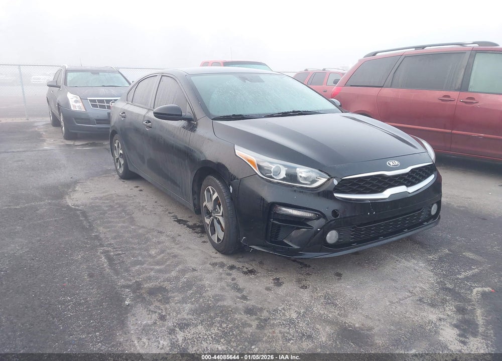 2019 KIA FORTE LXS VIN: 3KPF24AD9KE008492