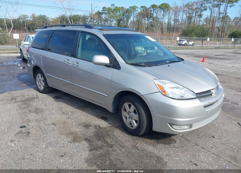 2004 TOYOTA SIENNA XLE VIN: 5TDZA22CX4S070406