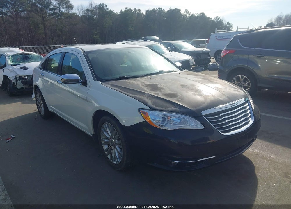2011 CHRYSLER 200 LIMITED VIN: 1C3BC2FG5BN522651