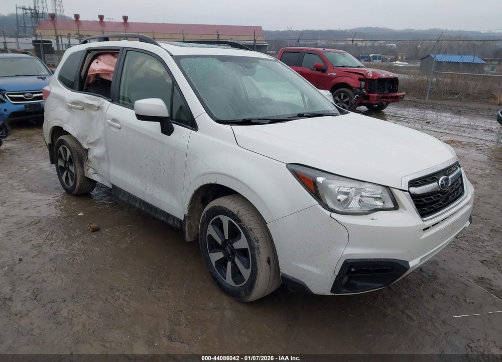 2018 SUBARU FORESTER 2.5I PREMIUM VIN: JF2SJAGC6JH495742