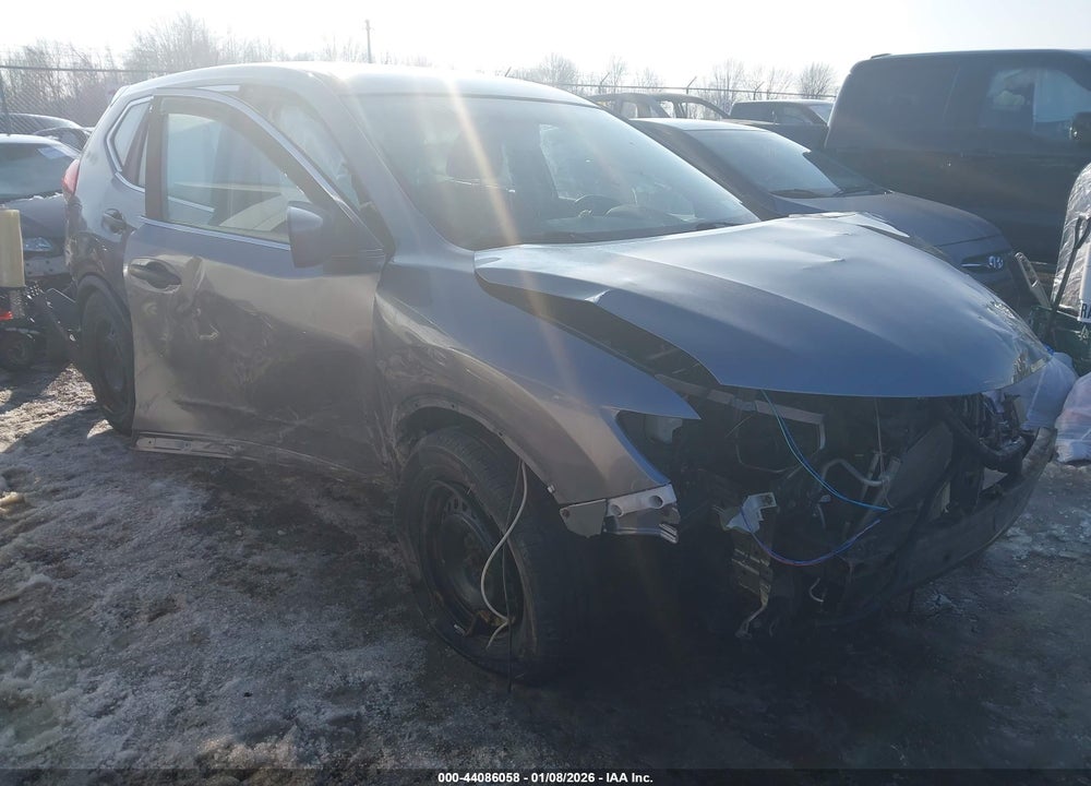 2018 NISSAN ROGUE S VIN: KNMAT2MV5JP513282