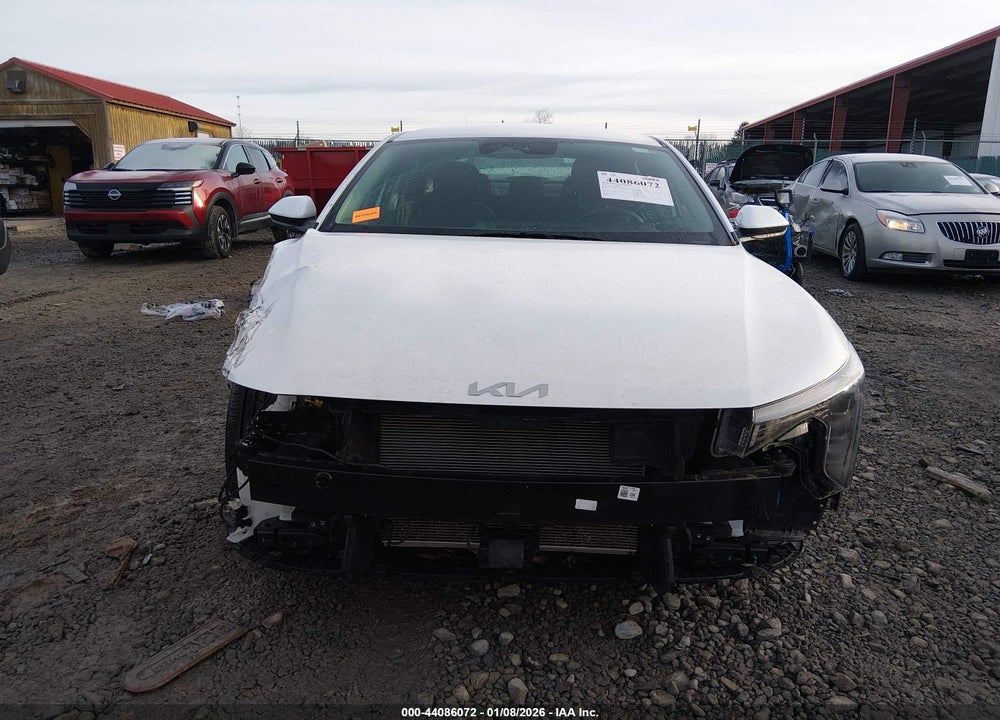 2025 KIA K4 LX VIN: 3KPFT4DE8SE014284