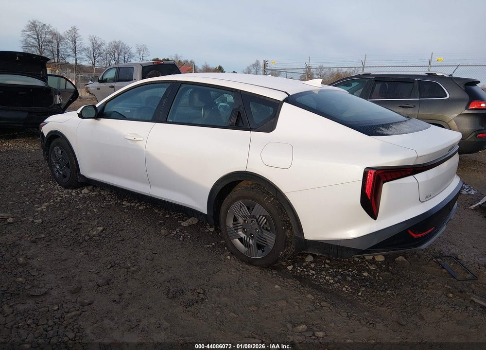2025 KIA K4 LX VIN: 3KPFT4DE8SE014284