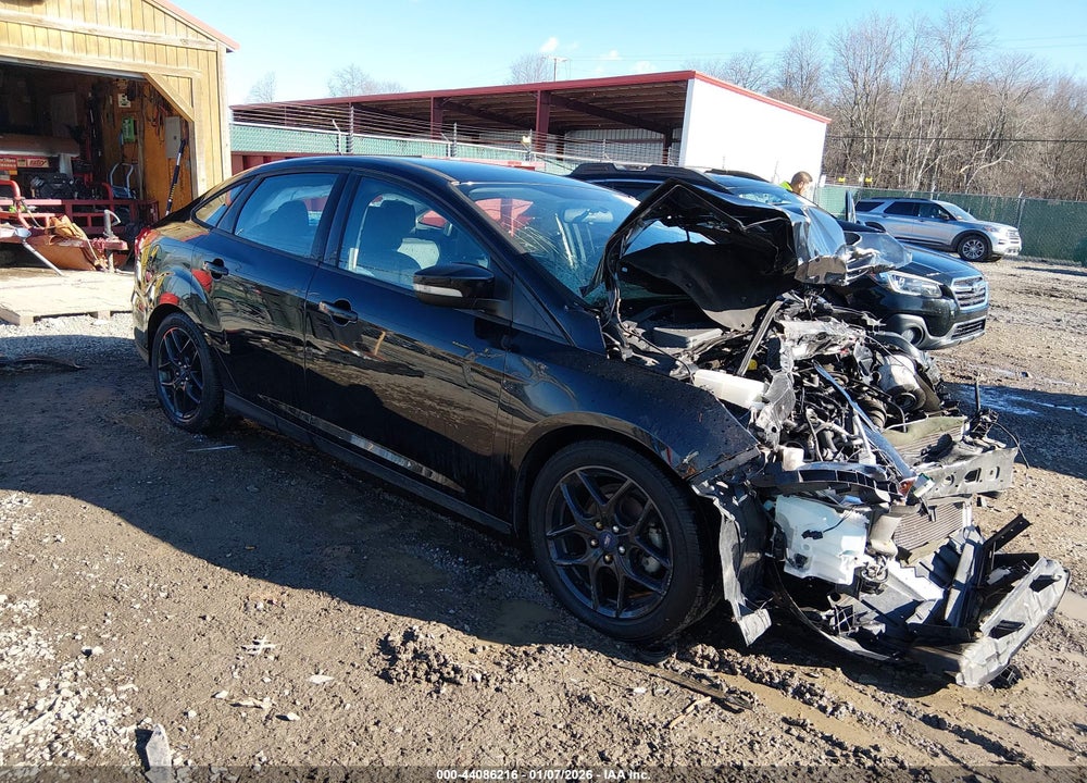 2016 FORD FOCUS SE VIN: 1FADP3F29GL222073