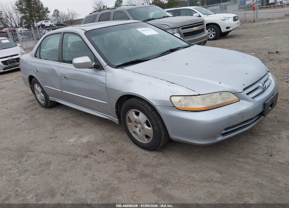 2001 HONDA ACCORD 3.0 EX VIN: 1HGCG16521A025495
