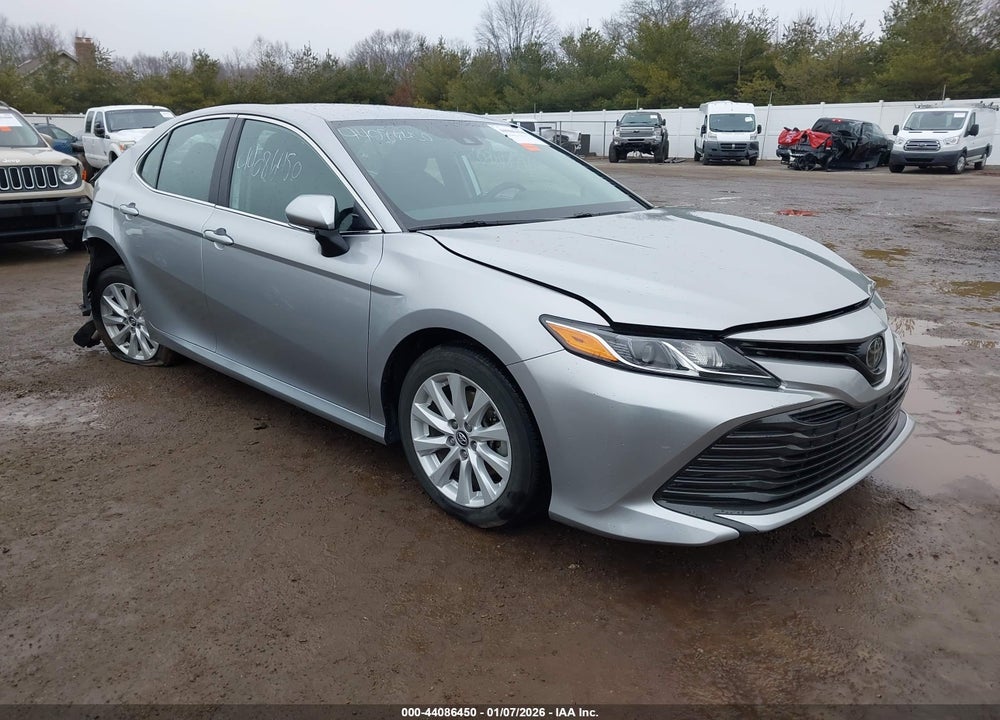 2019 TOYOTA CAMRY LE VIN: 4T1B11HK2KU719033