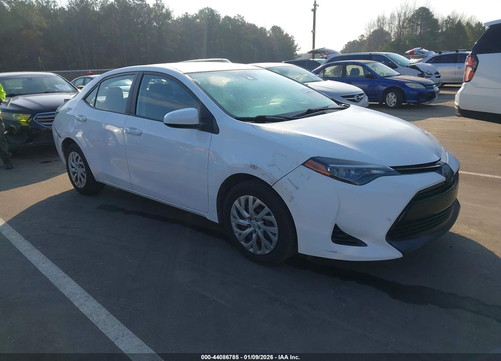 2018 TOYOTA COROLLA LE VIN: 2T1BURHE1JC087903