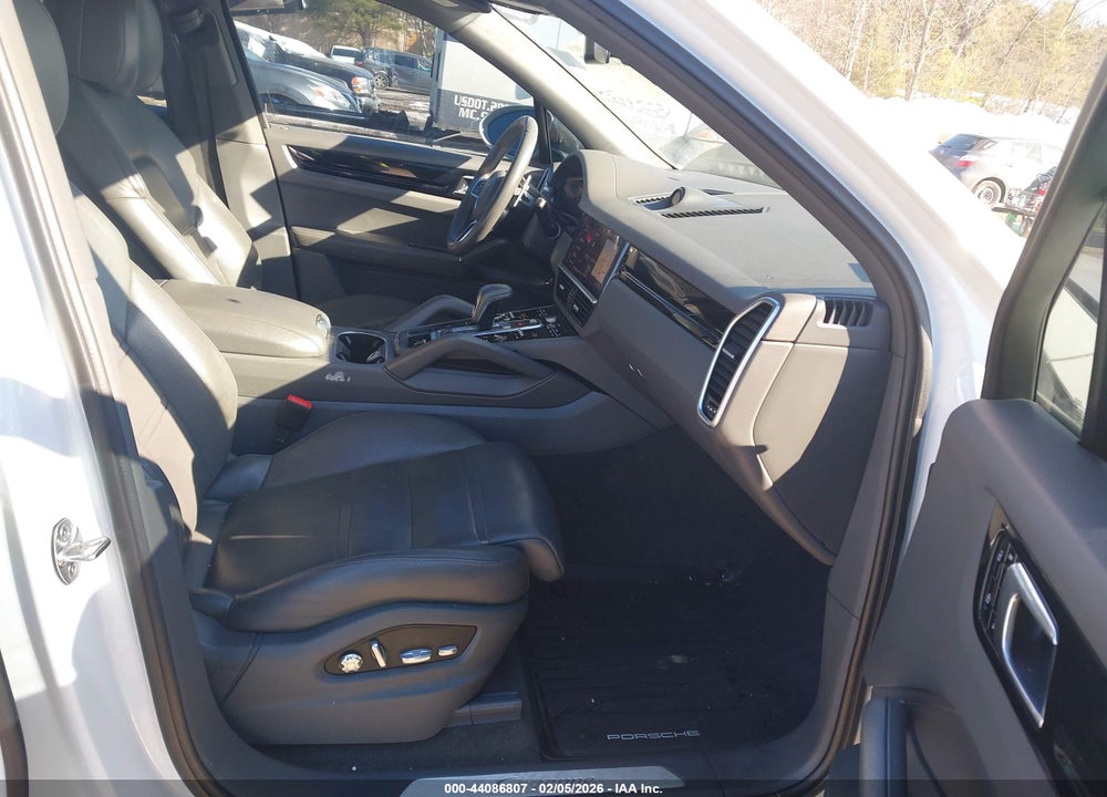2021 PORSCHE CAYENNE VIN: WP1AA2AY1MDA04010