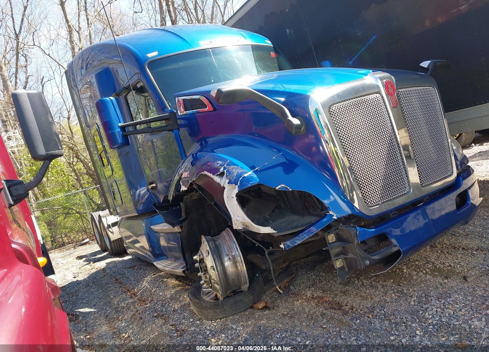 2015 KENWORTH CONSTRUCTION T680 VIN: 1XKYDP9X3FJ442715