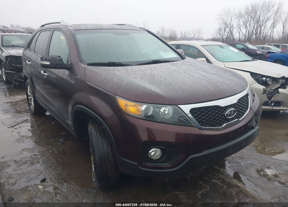 2011 KIA SORENTO EX VIN: 5XYKUDA14BG070934